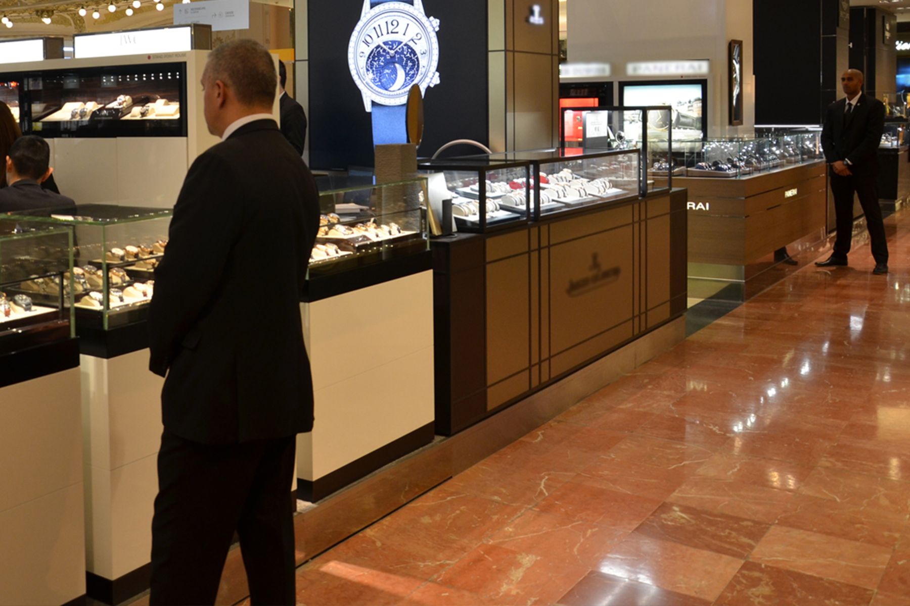 SGN Bodyguard — Agent de sécurité de luxe